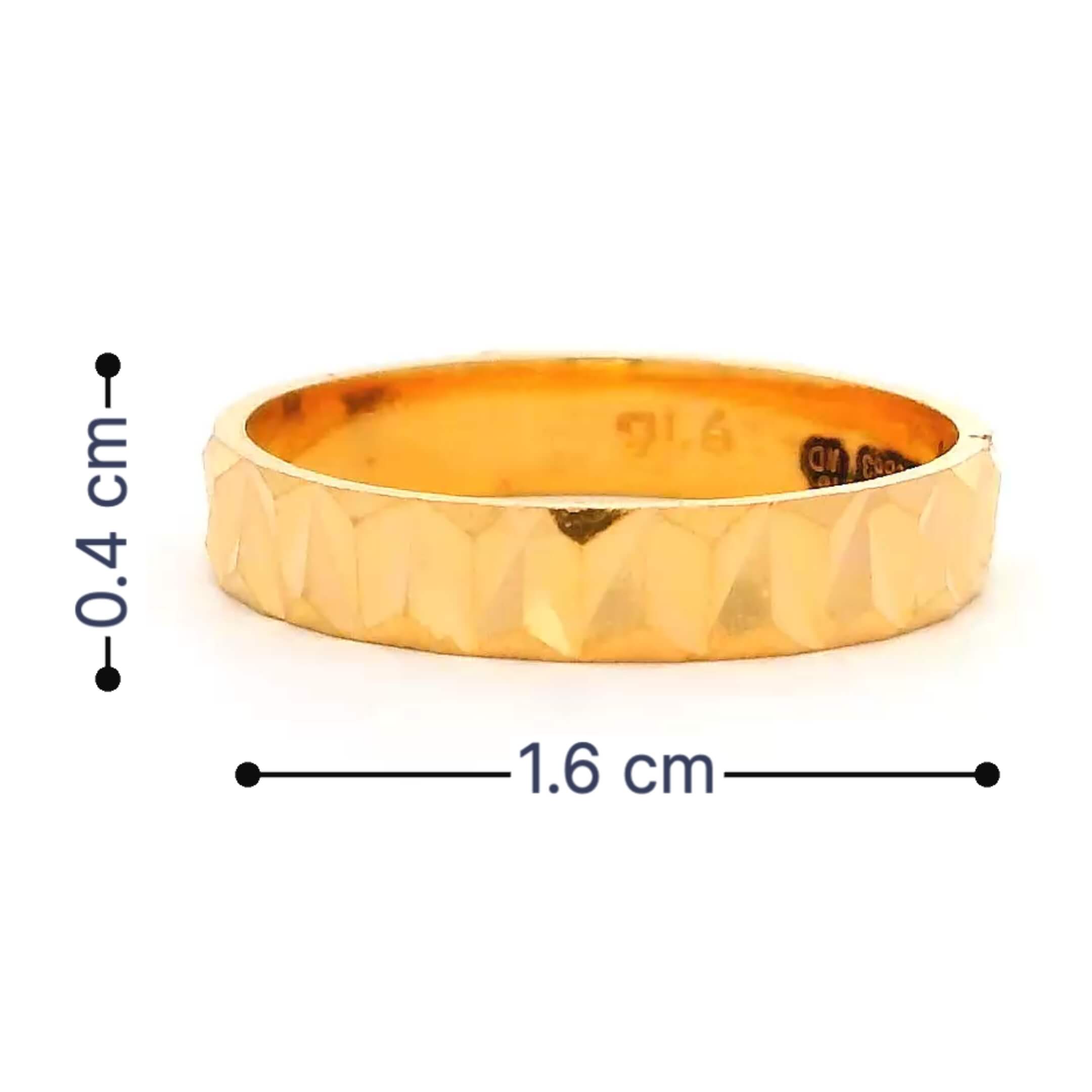 Gentle Glam Gold Ring