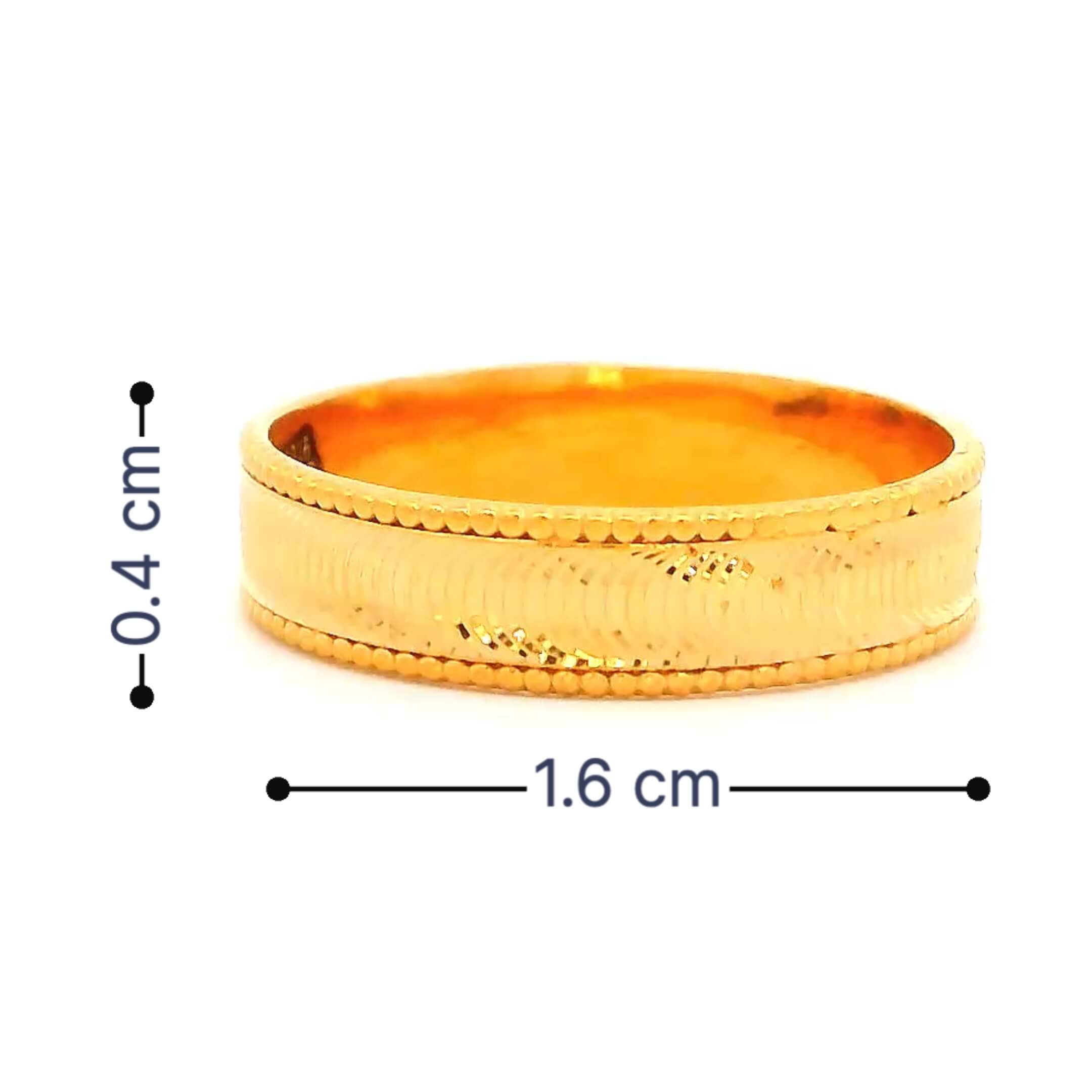 Elegant Lustre Gold Ring