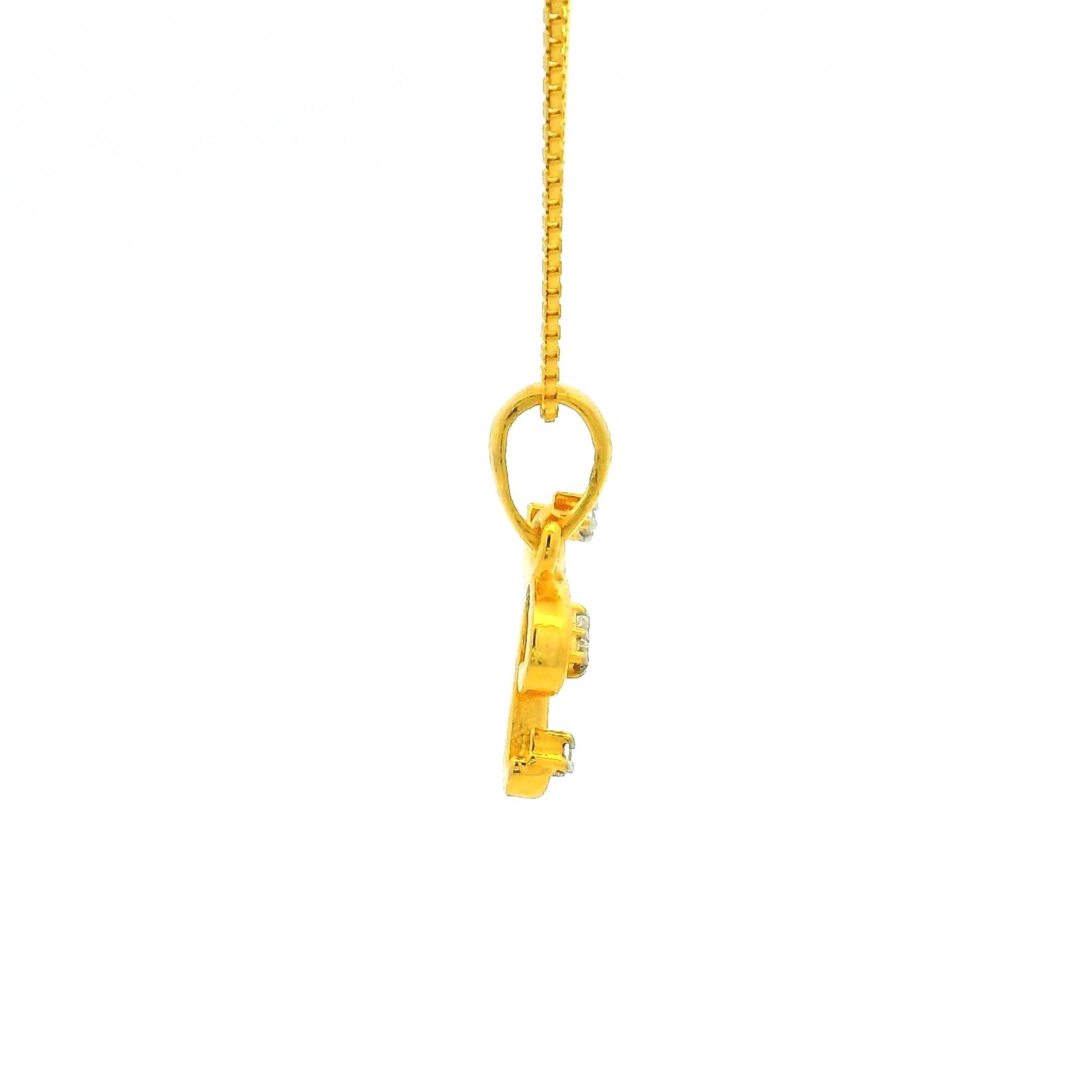 Trendy Shimmer Gold Pendant