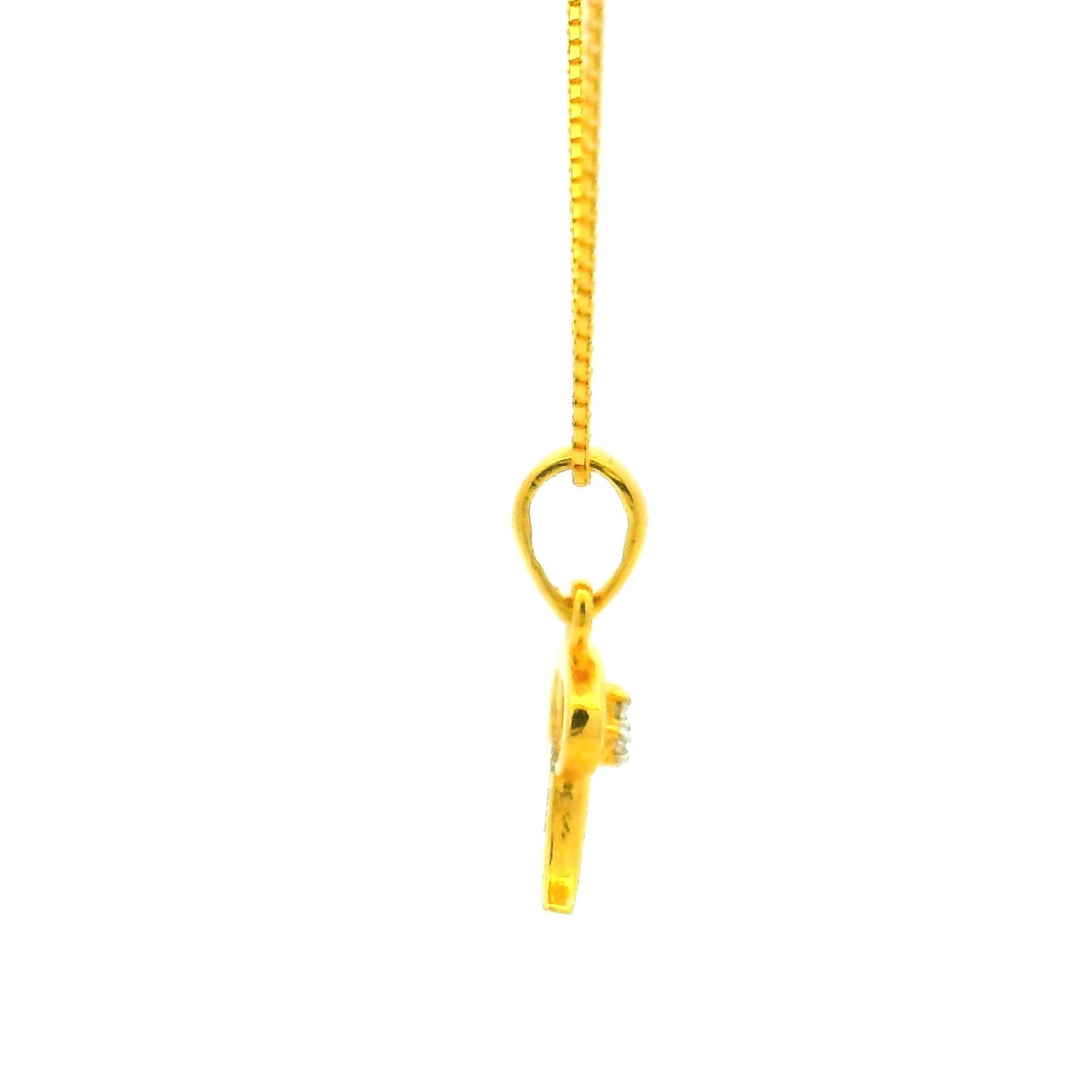 Effortless Elegance Gold Pendant for Women
