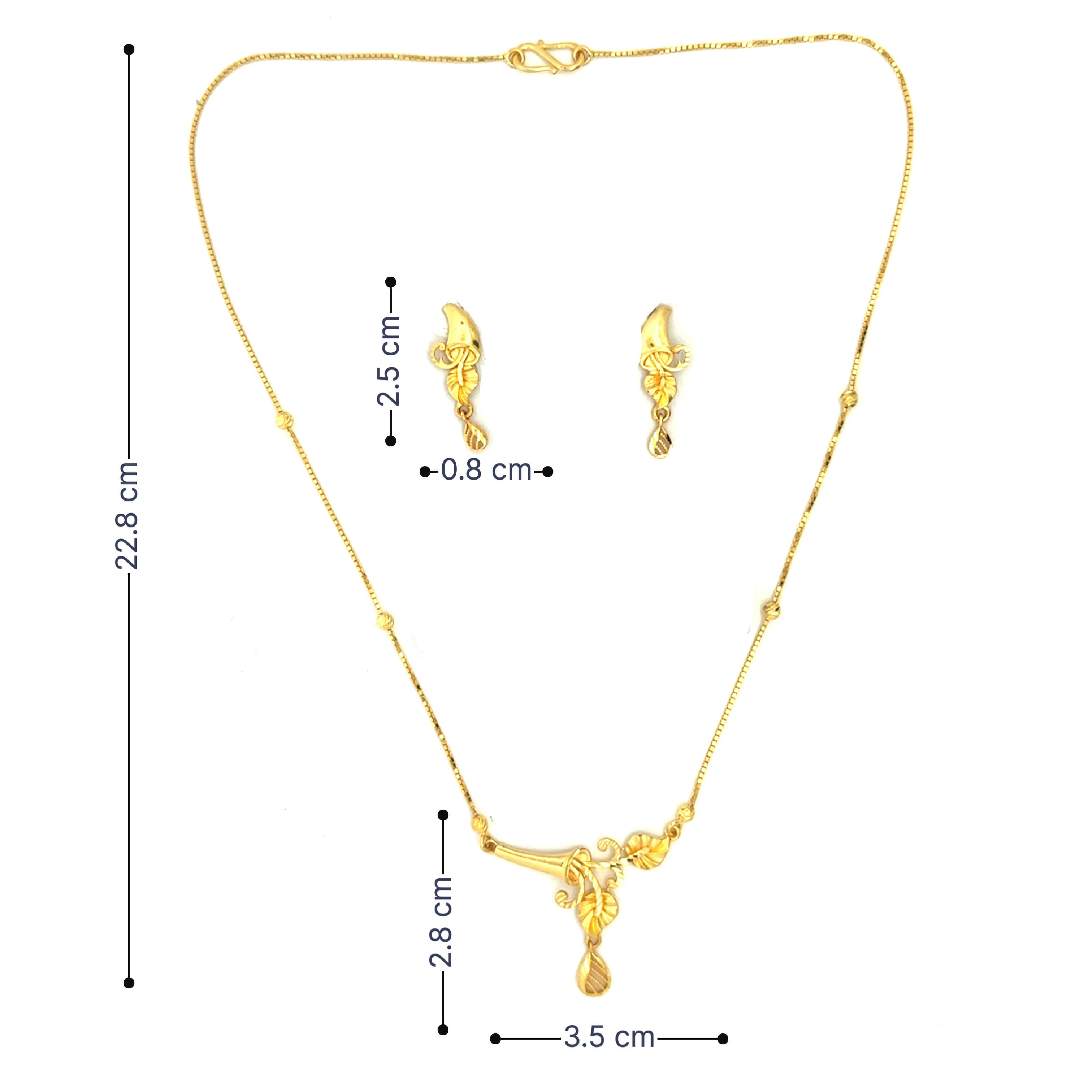 Auroa Charm Gold Necklace Set