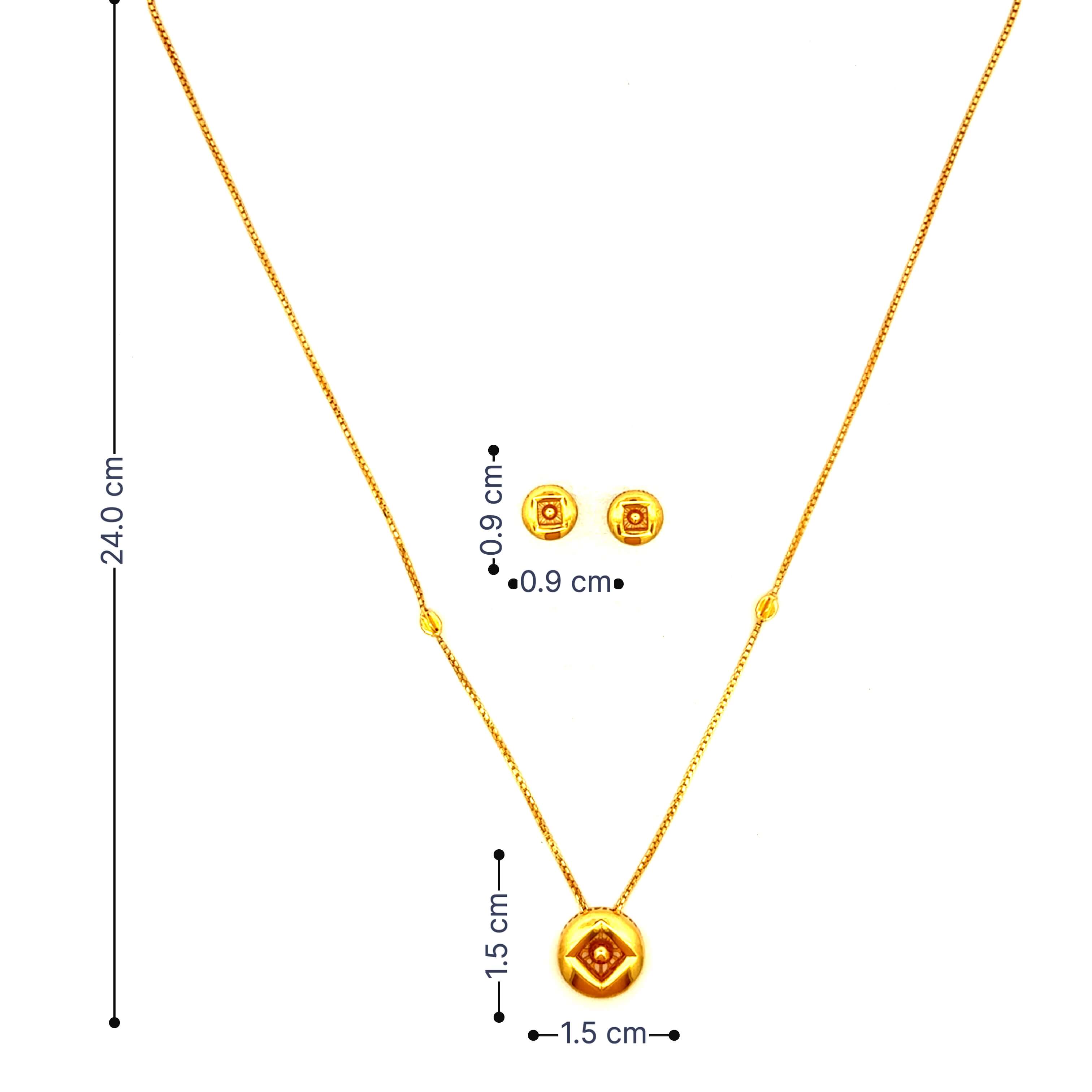 Refined Elegance Gold Necklace