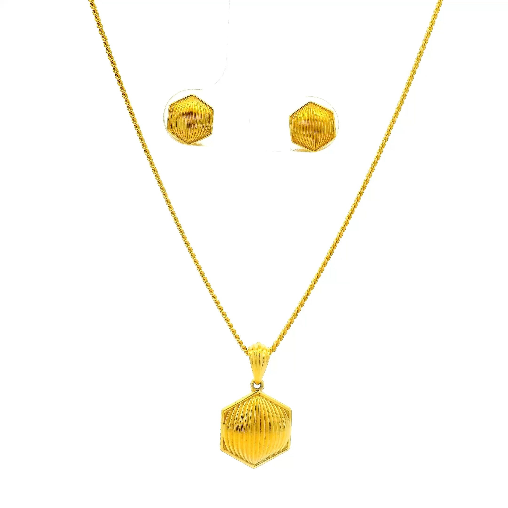 Gold Pendant Set