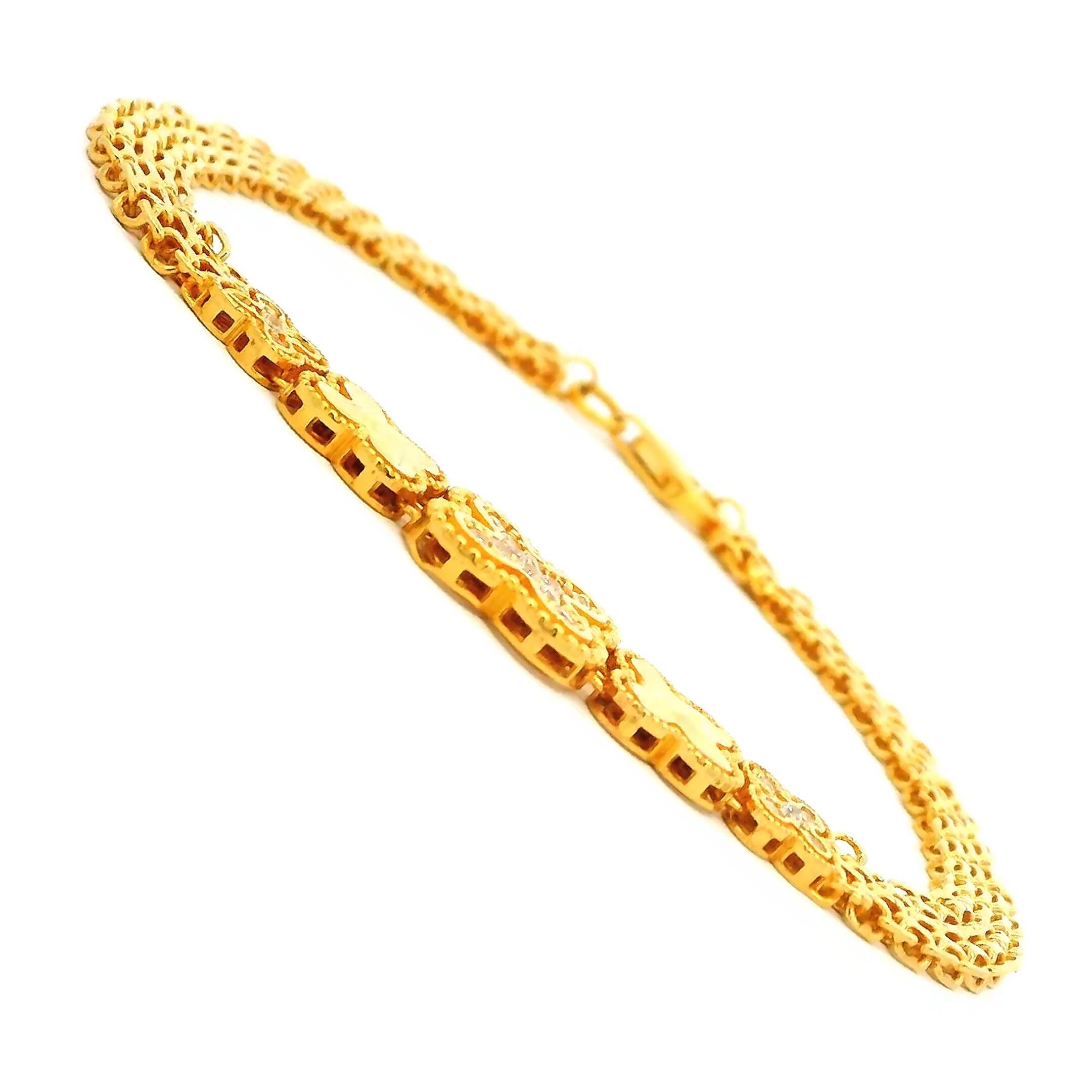 Bold n Beautiful Gold Bracelet
