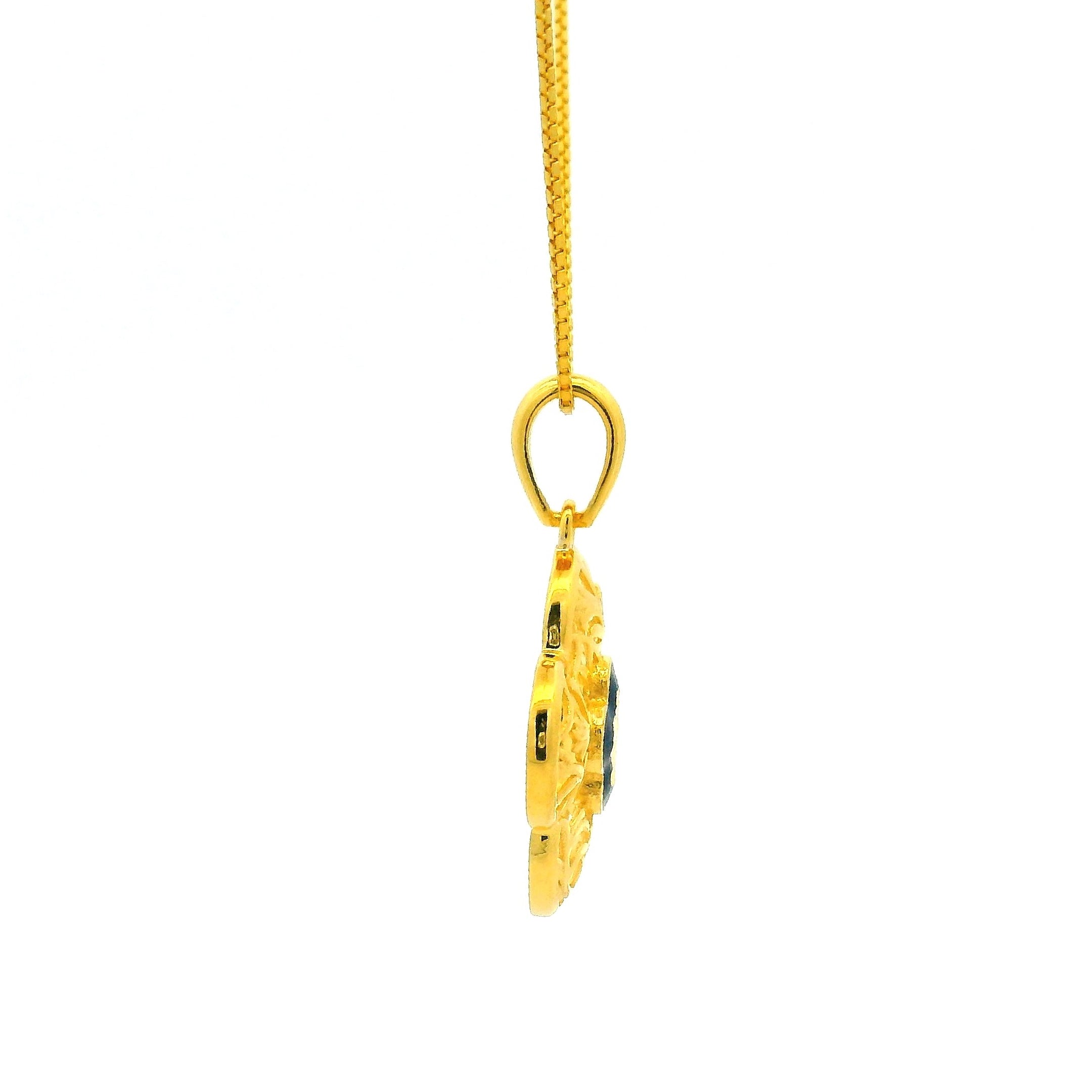 Gold Pendant Set