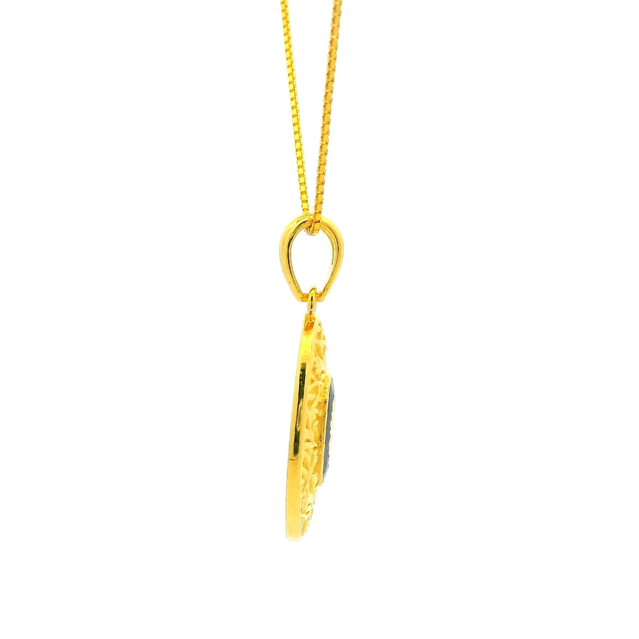 Gold Pendant Set