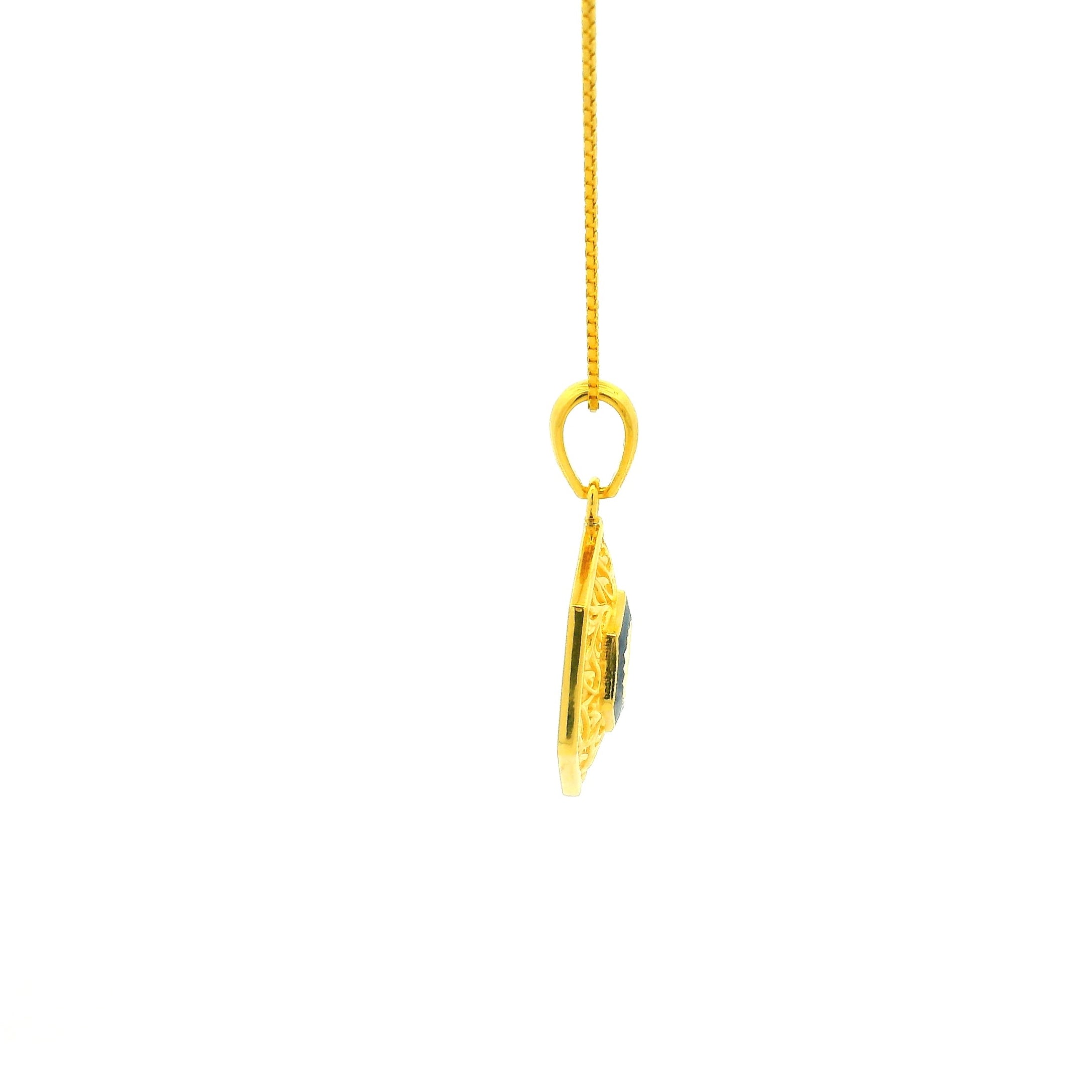 Gold Pendant Set