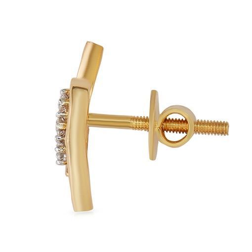 Sleek 18K Diamond Studs for Trendy Look