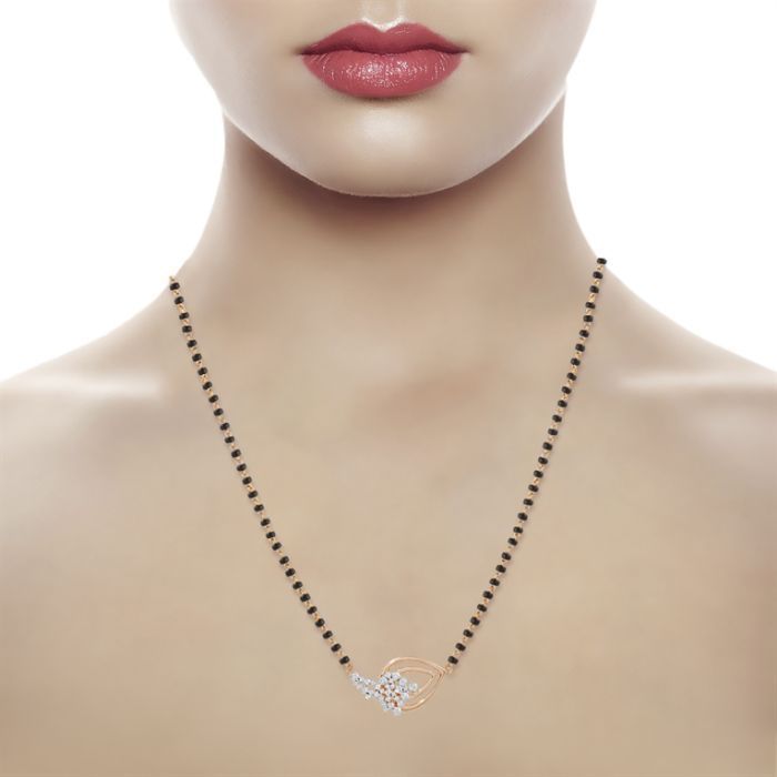 18K Diamond Tanmaniya for Graceful Glow