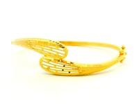 Enticing Style Gold Bracelet