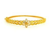 Enchanting Floral Shine Gold Bracelet
