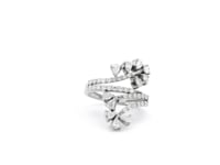 Enigmatic Shine Lab Grown Diamond Ring