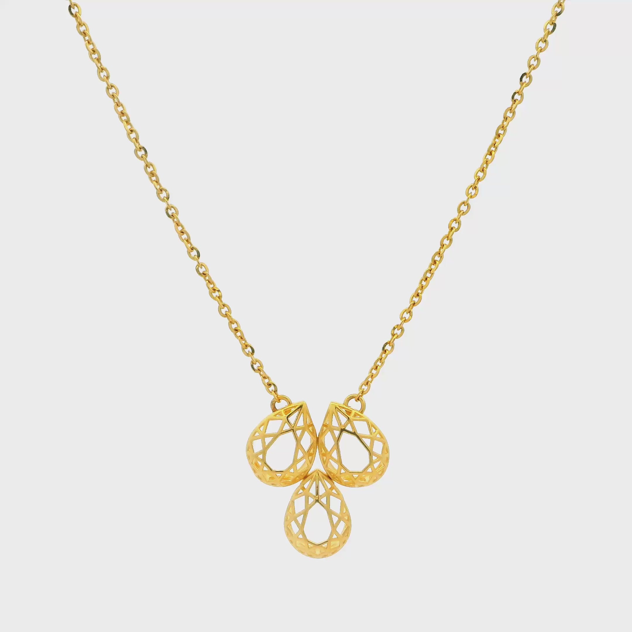 Clover Whisper Gold Necklace Set
