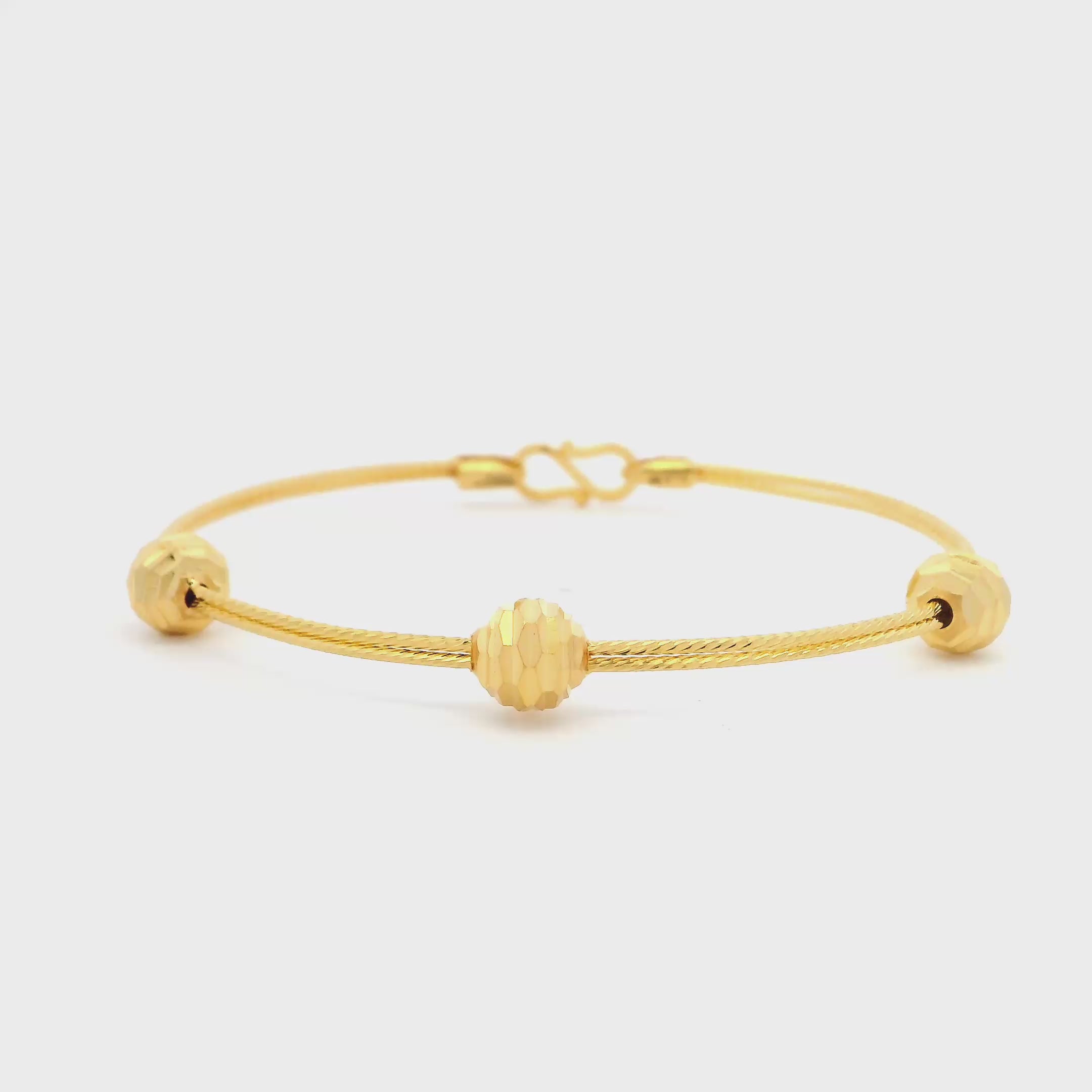 Gleaming Minimalist 22K Gold Bracelet for Women