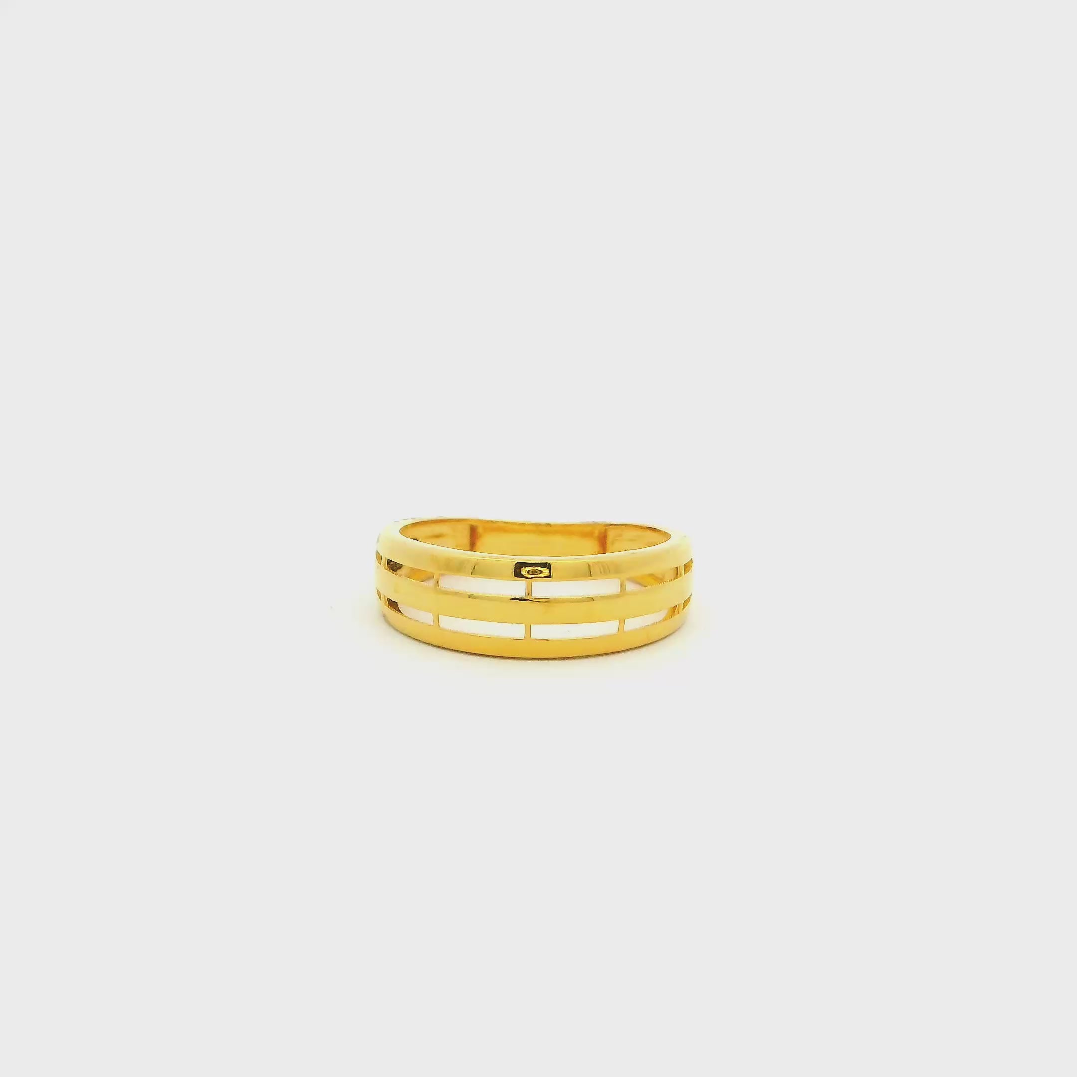 Bold and Glimmering Gold Ring for Women
