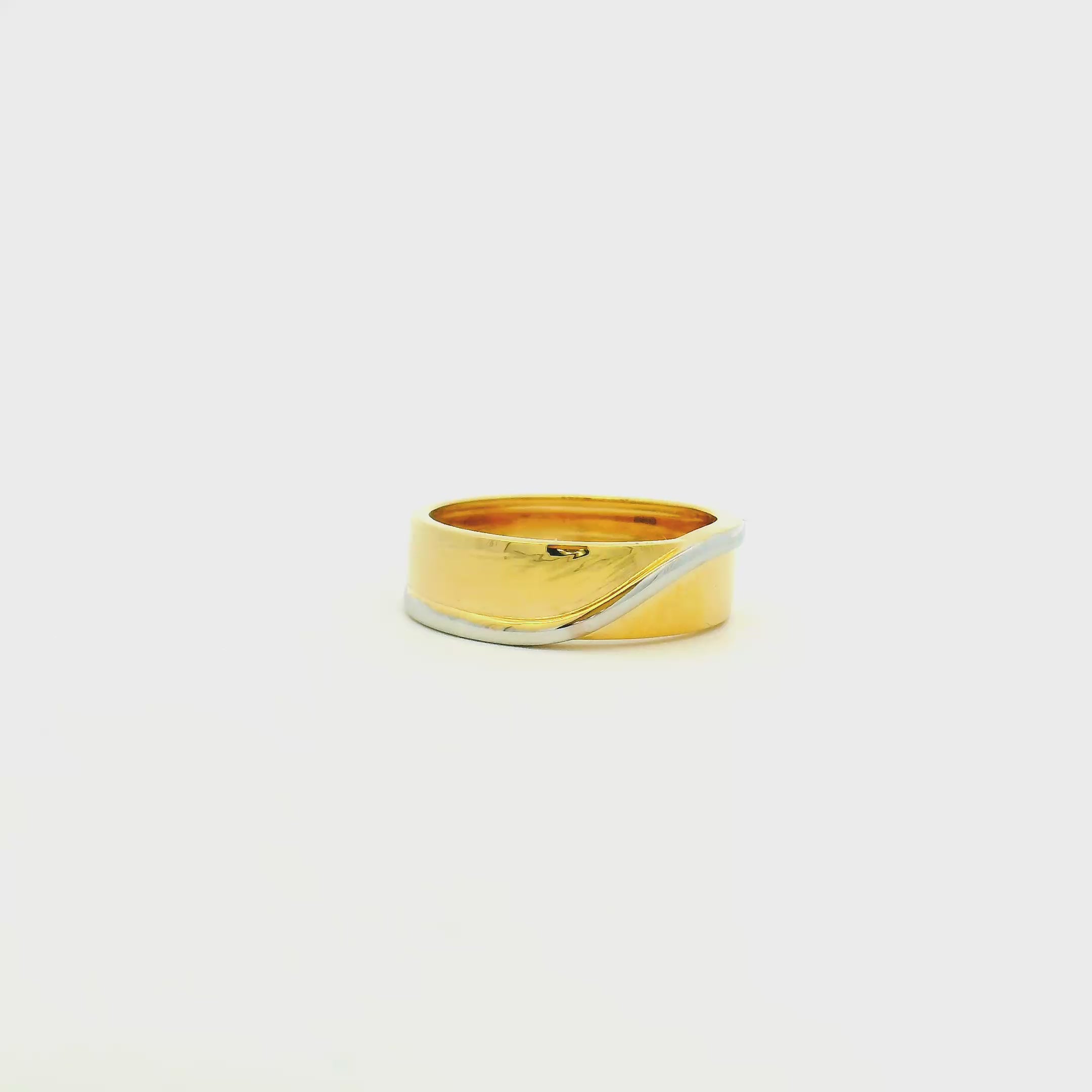 Fabulous Noblety Gold Ring for Men