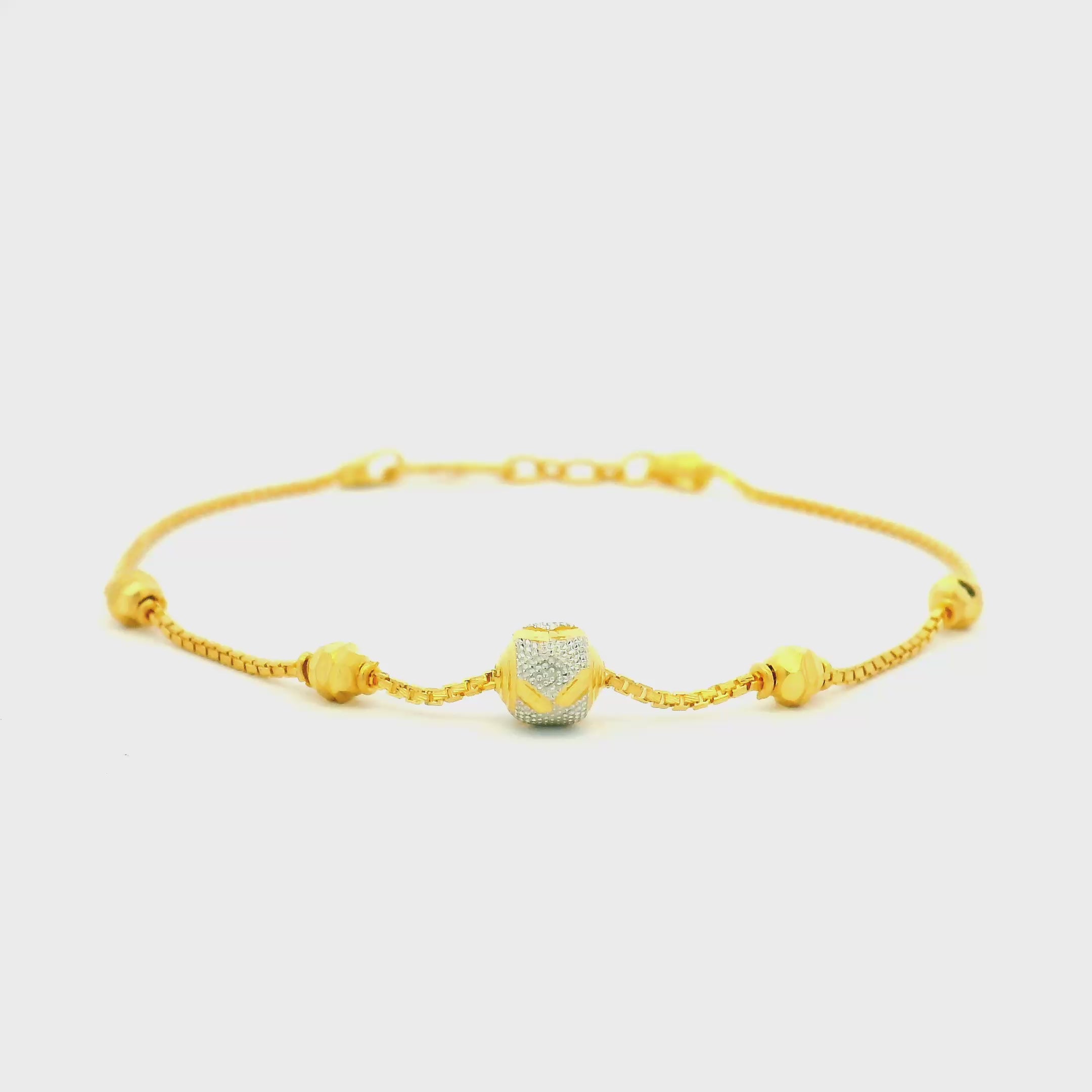 Fascinating Shine Gold Bracelet