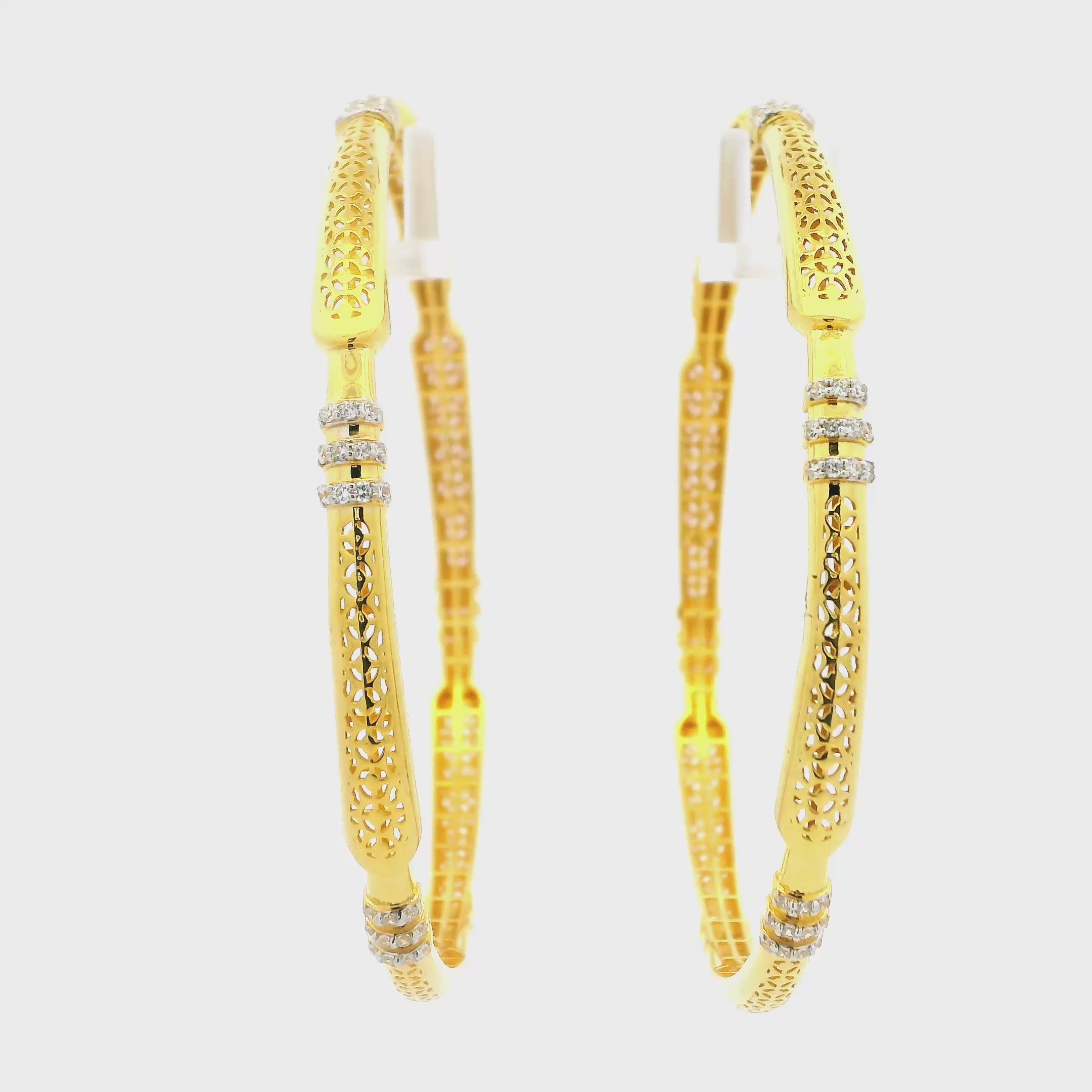 Glemmering Jhali Motif Gold Bangle