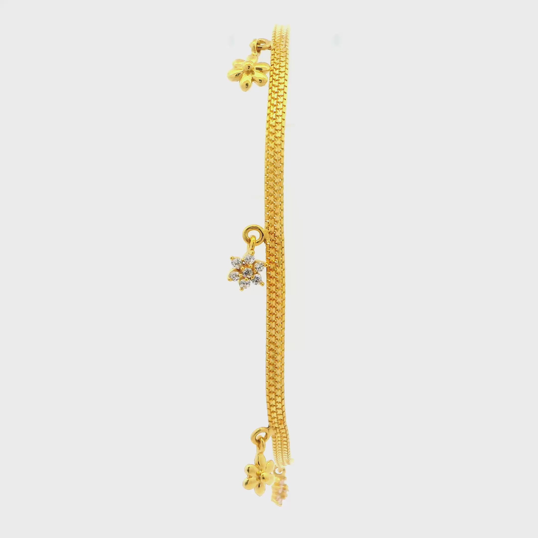 Gleaming Classy Gold Bracelet for Women