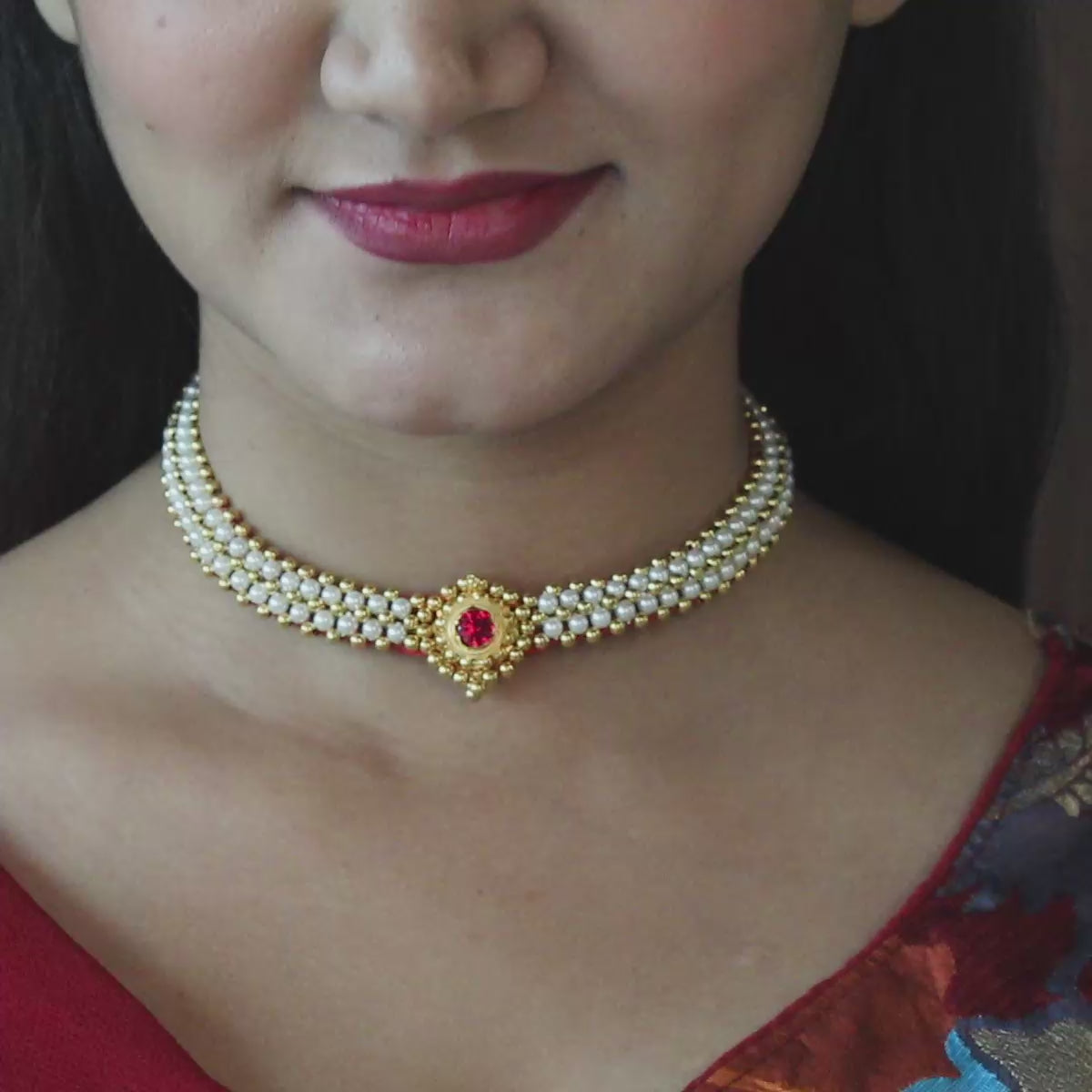 Classy Grace Gold Thushi
