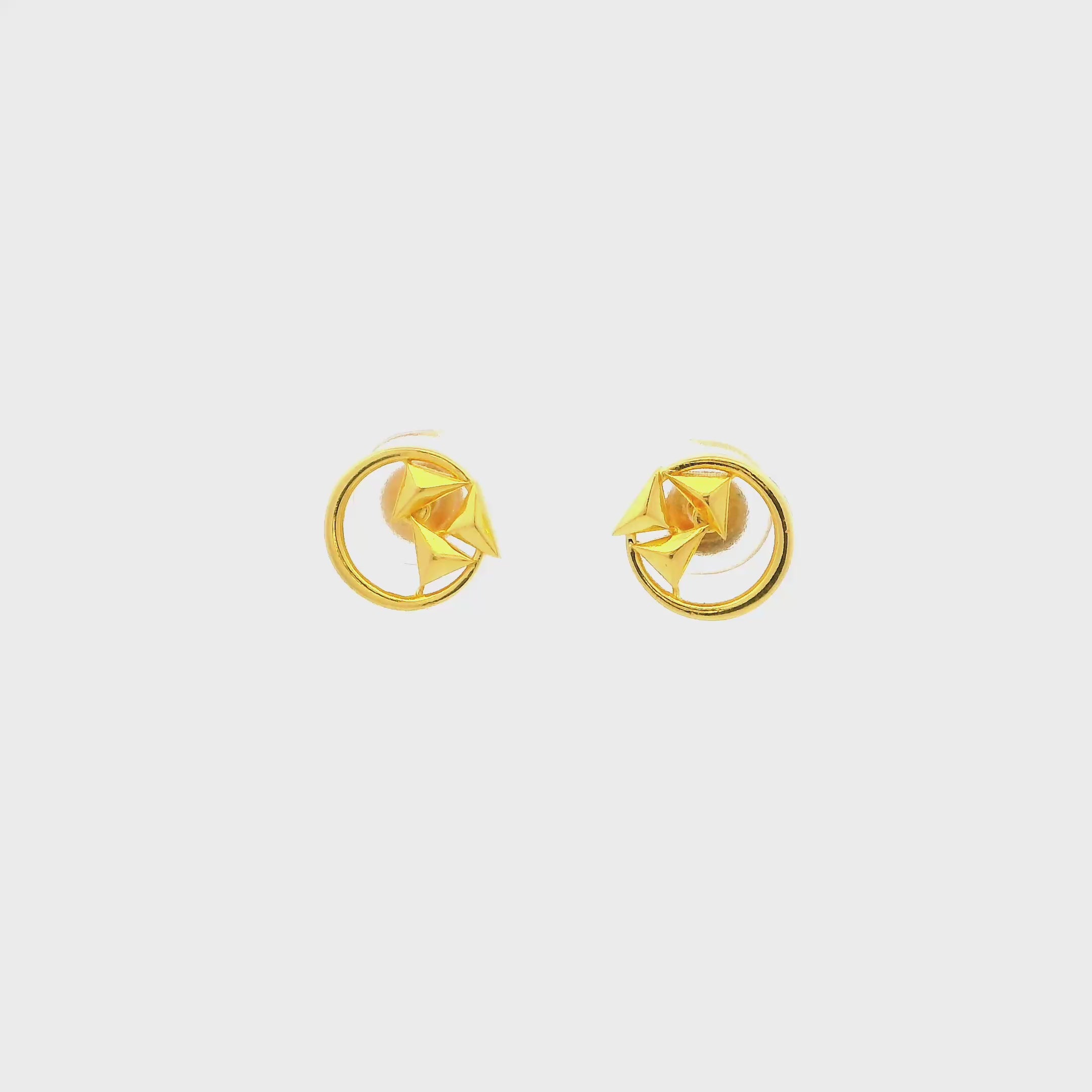 Trendy Shine Gold Studs