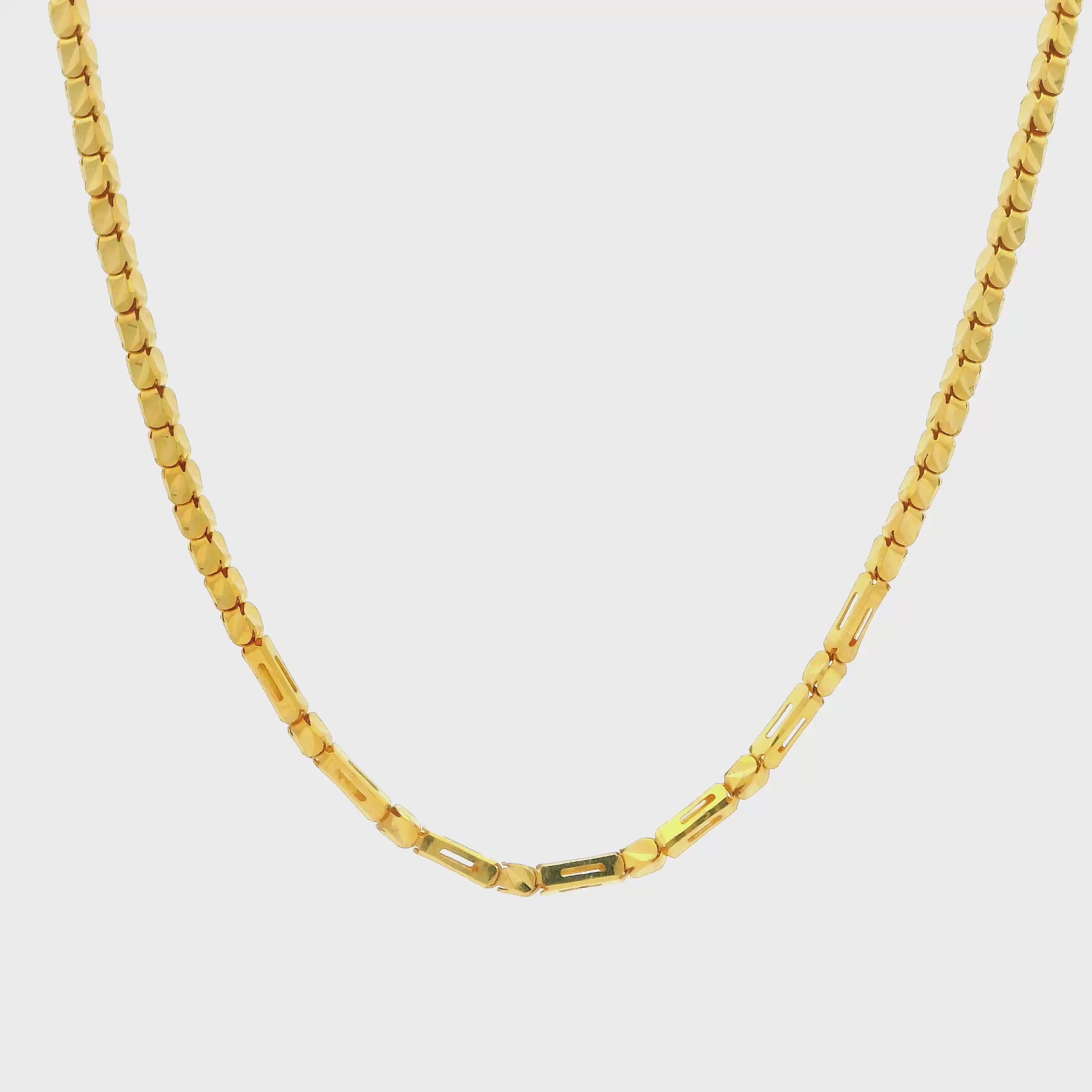 Luxurious Twirls Men Gold Chain