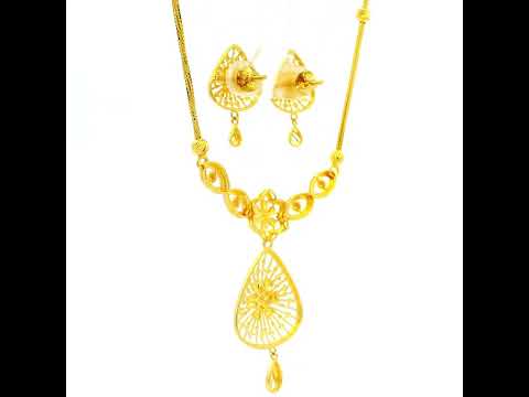 Geometric Blossom Gold Necklace Set