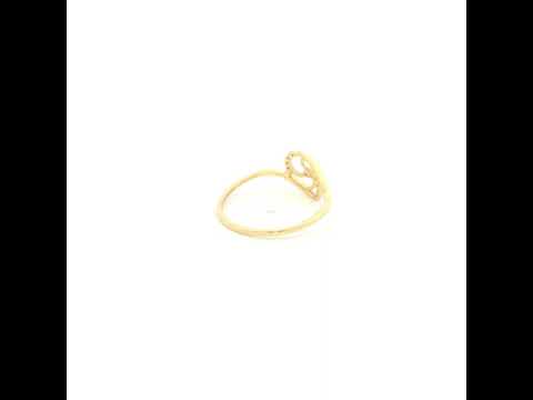 Elegant Swirl 14K Diamond Ring