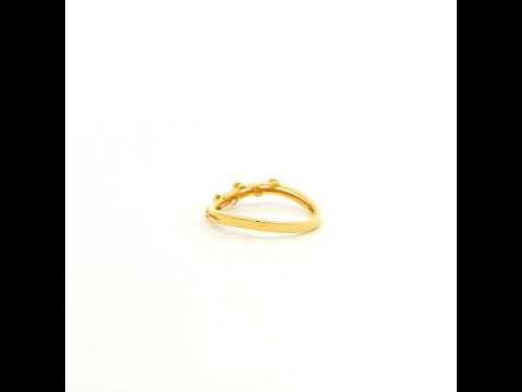 Delicate Swirl Gold Ring