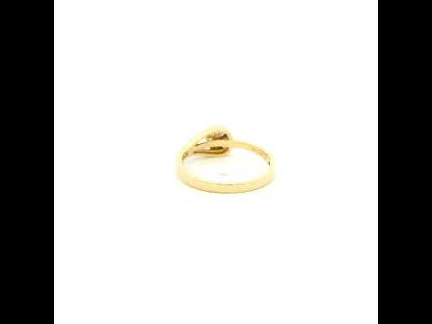 Shimmering Paisley Bloom 9K Diamond Ring