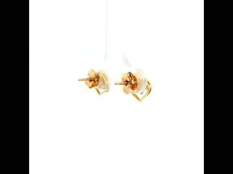 Dazzling Diamond Petite Leaf Studs