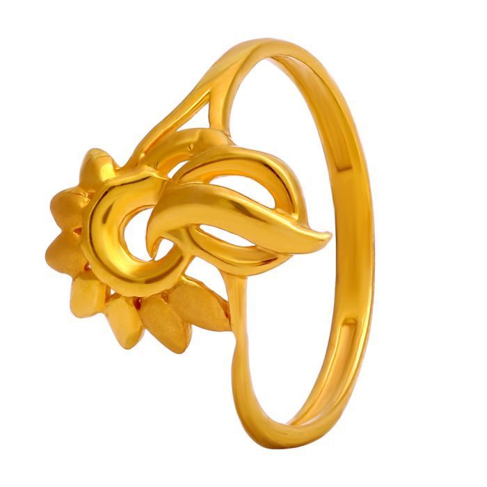 Every Day Wear Ring Crafted In Gold with Free Gold Coin