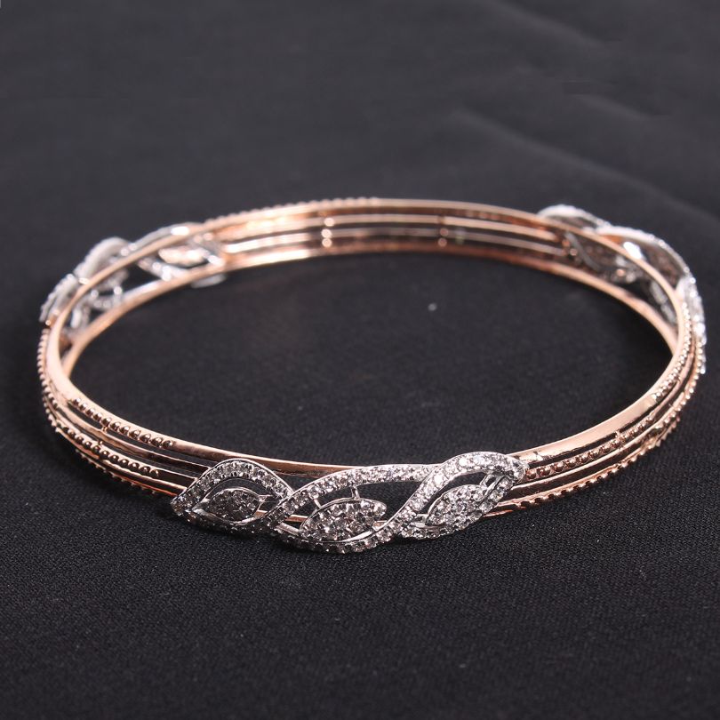 Sleek Wavy Diamond Bangle