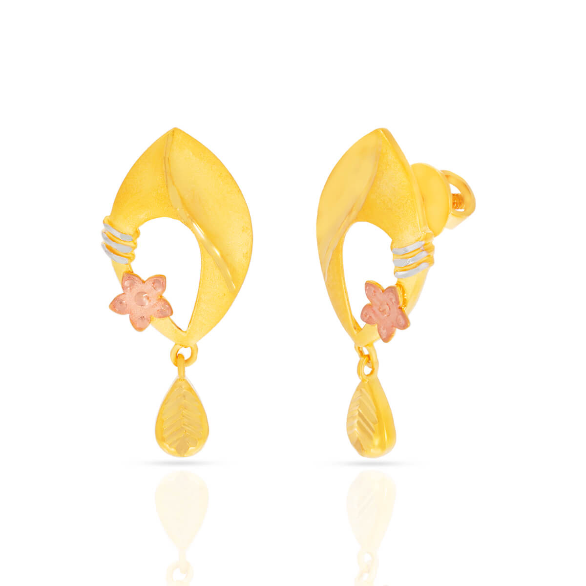 Regal Gleam Gold Earring