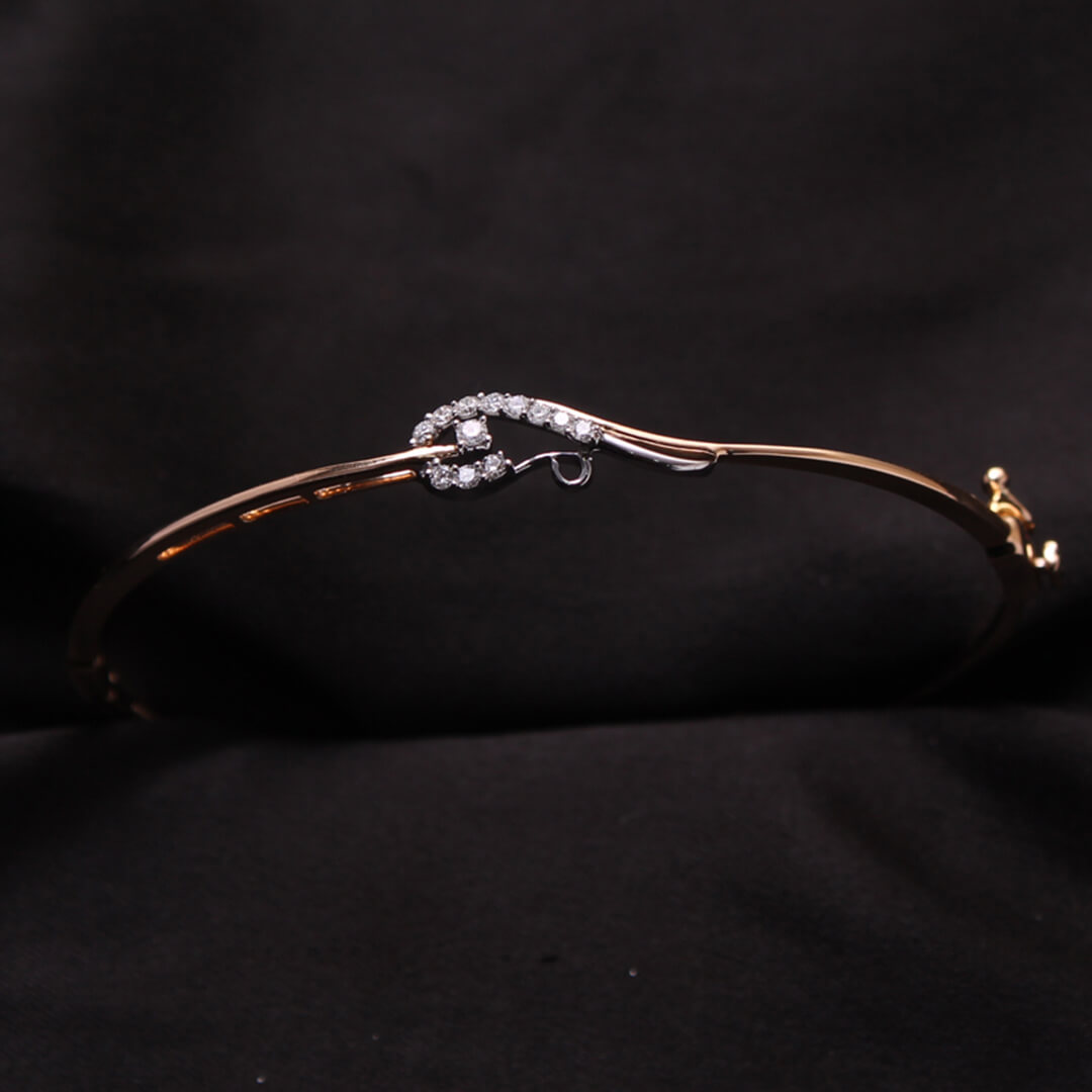 Fanarae Diamond Bracelet with Free Gold Coin