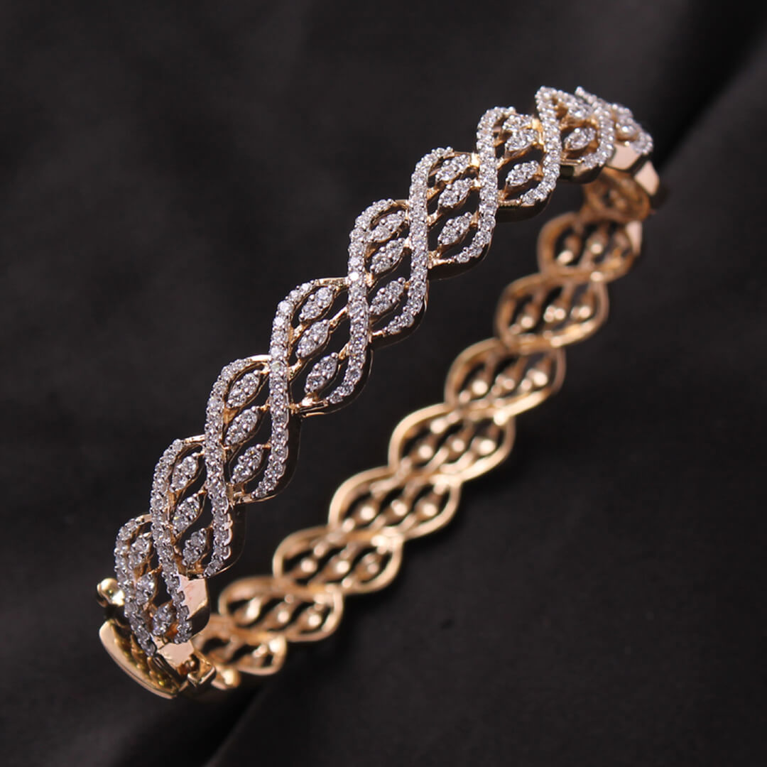 Anju Kyra Diamond Bangle