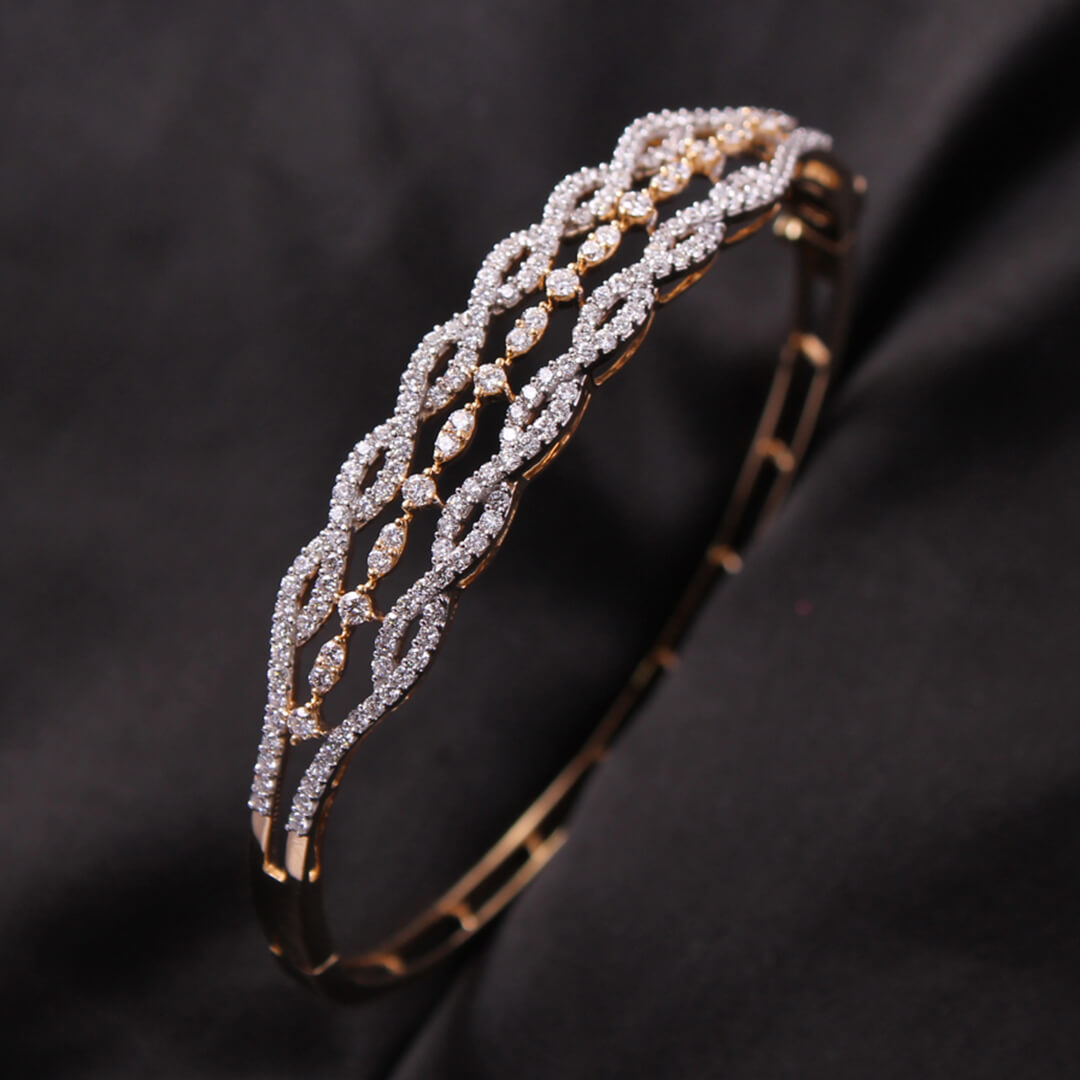 Ruira Diamond Bracelet with Free Gold Coin