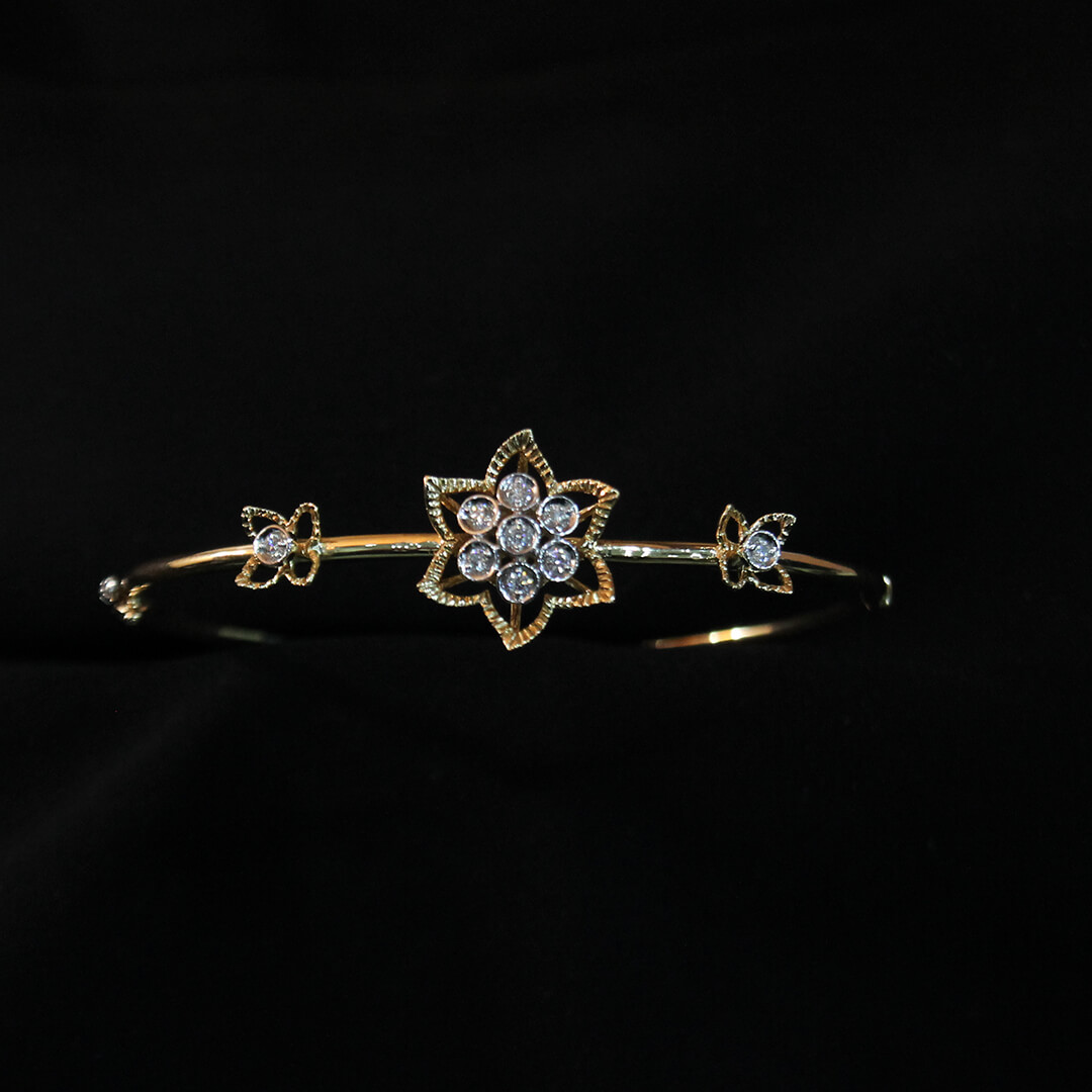 Nysia Diamond Bracelet with Free Gold Coin