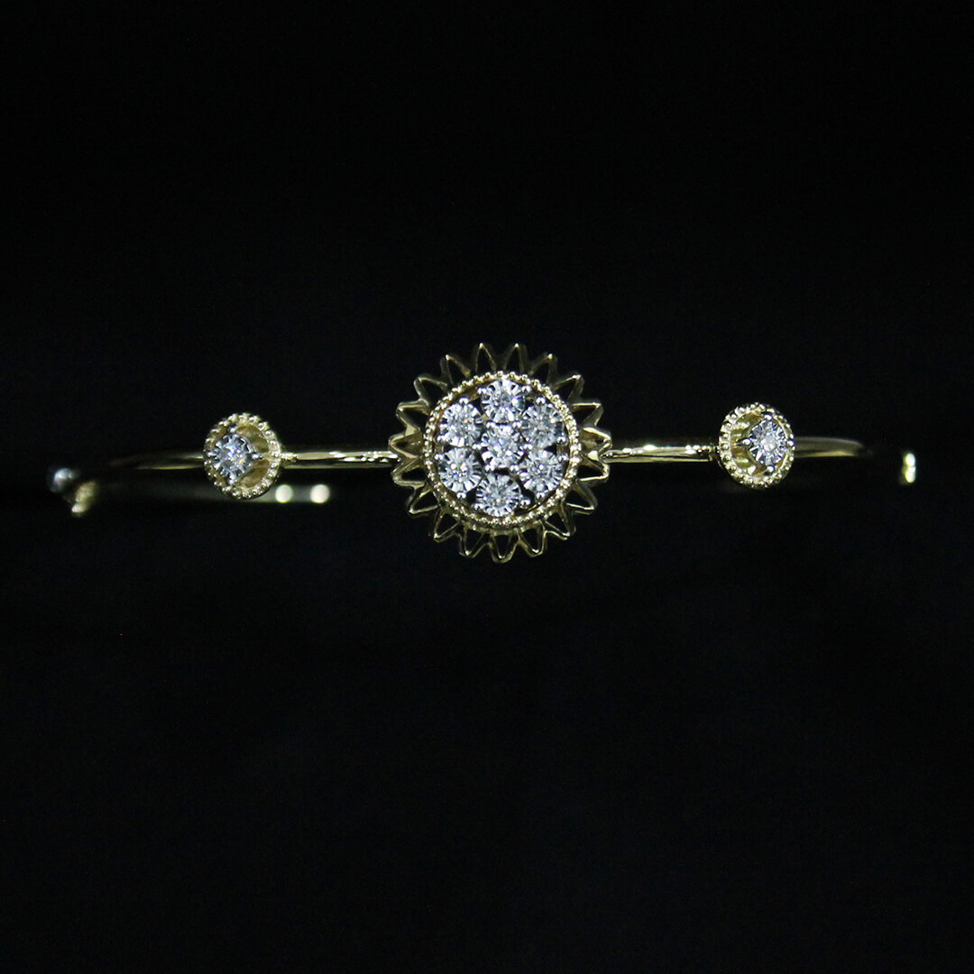 Hala Diamond Bracelet with Free Gold Coin