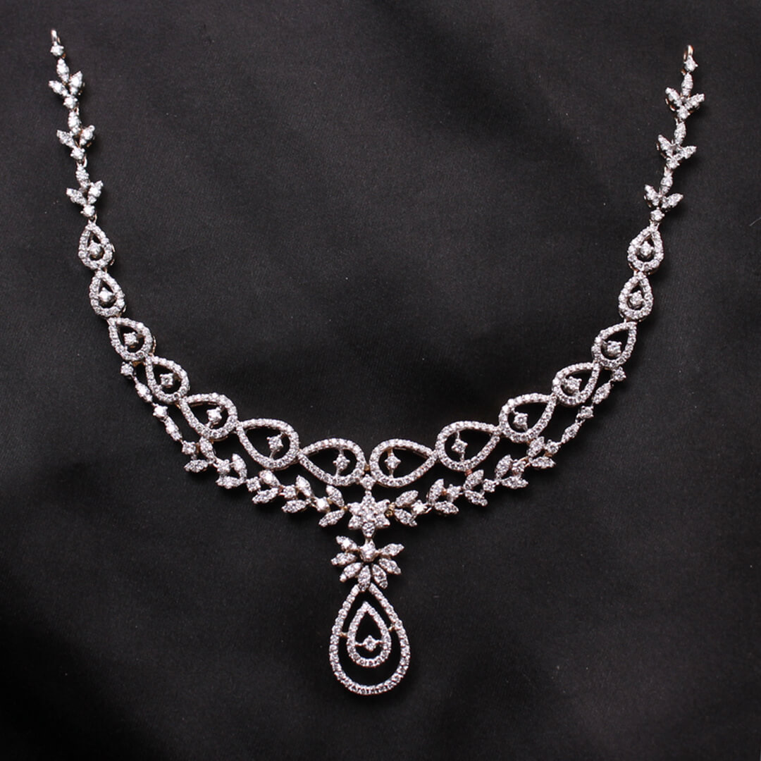 Majesty Diamond Necklace