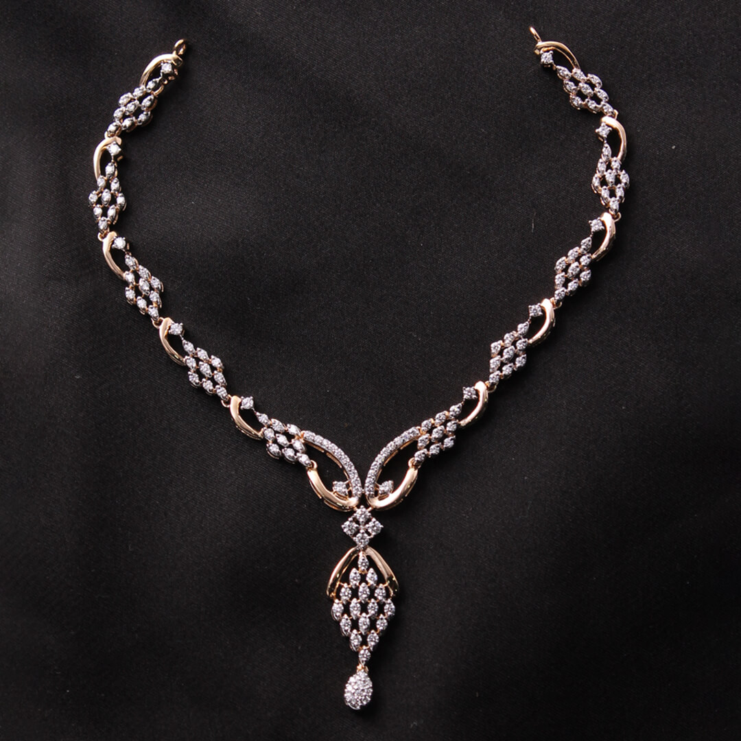 The Eva Diamond Necklace