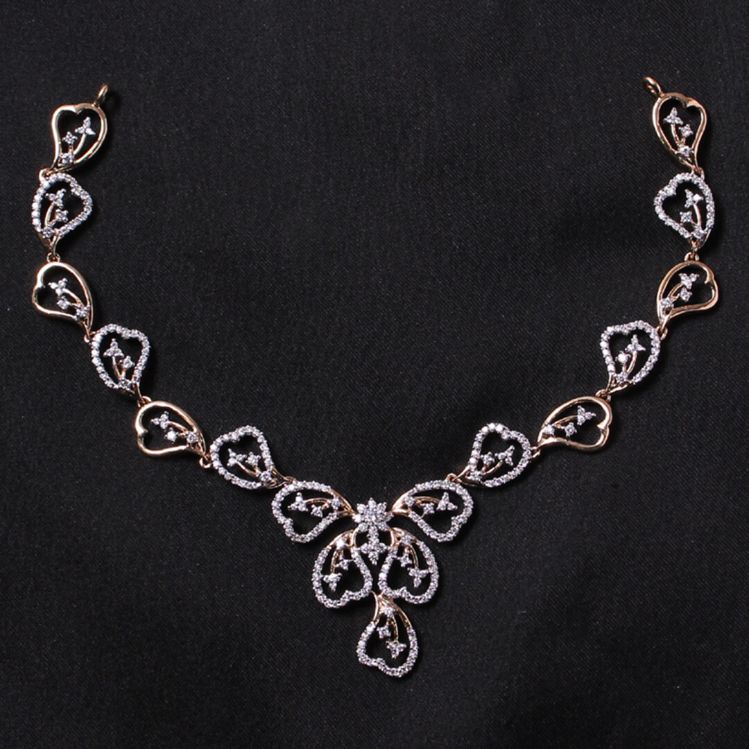 Farida Diamond Necklace