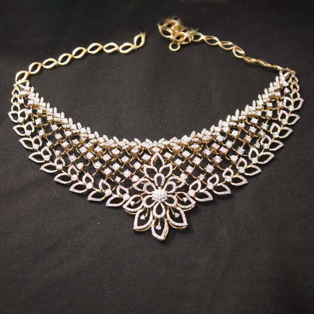 Fascia Intricate Diamond Necklace with Free Gold Coin