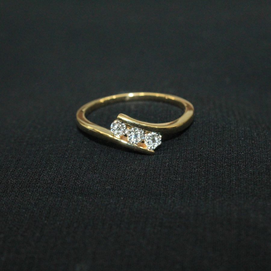 Hamesha Petal Diamond Ring