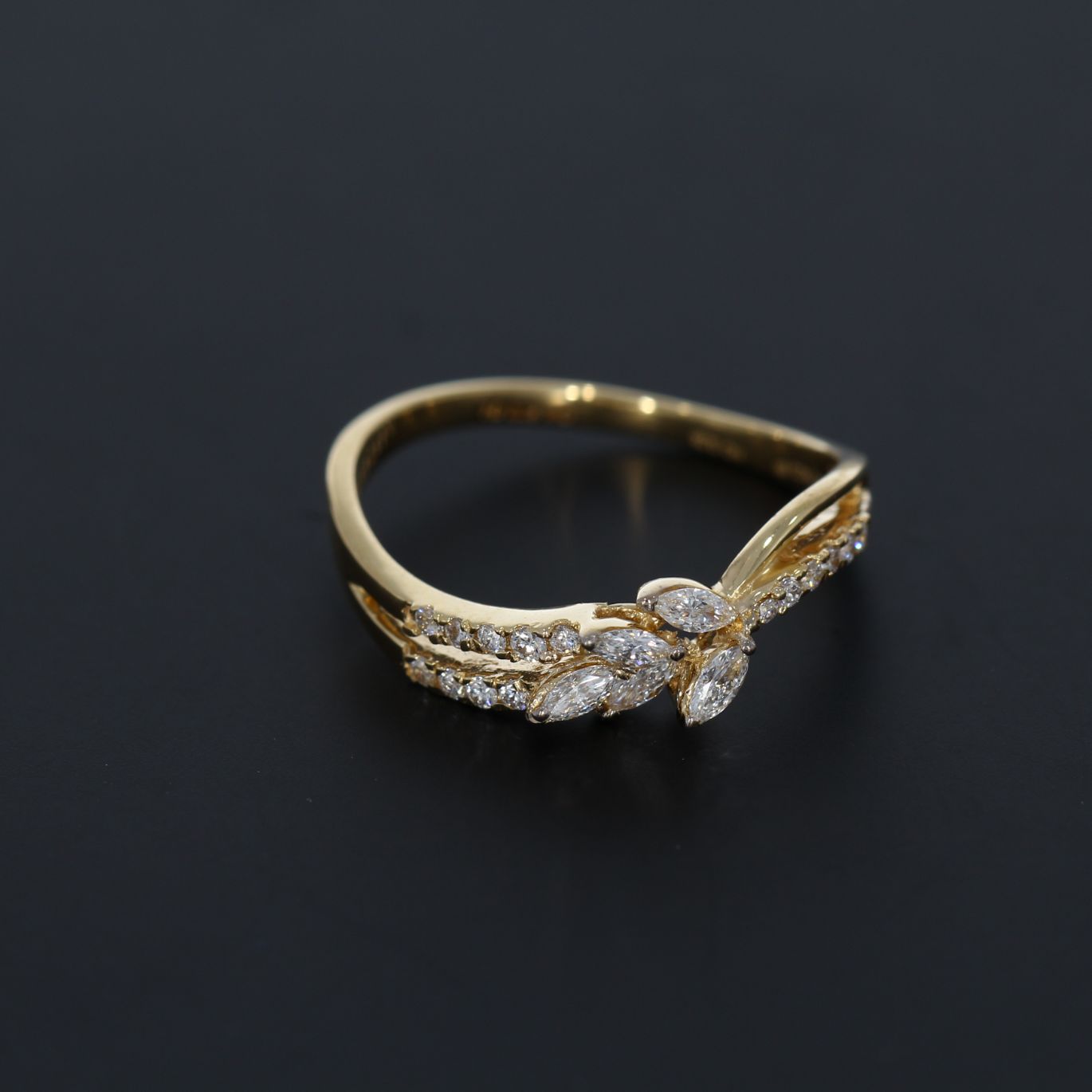 Encircle Fern Diamond Ring with Free Gold Coin