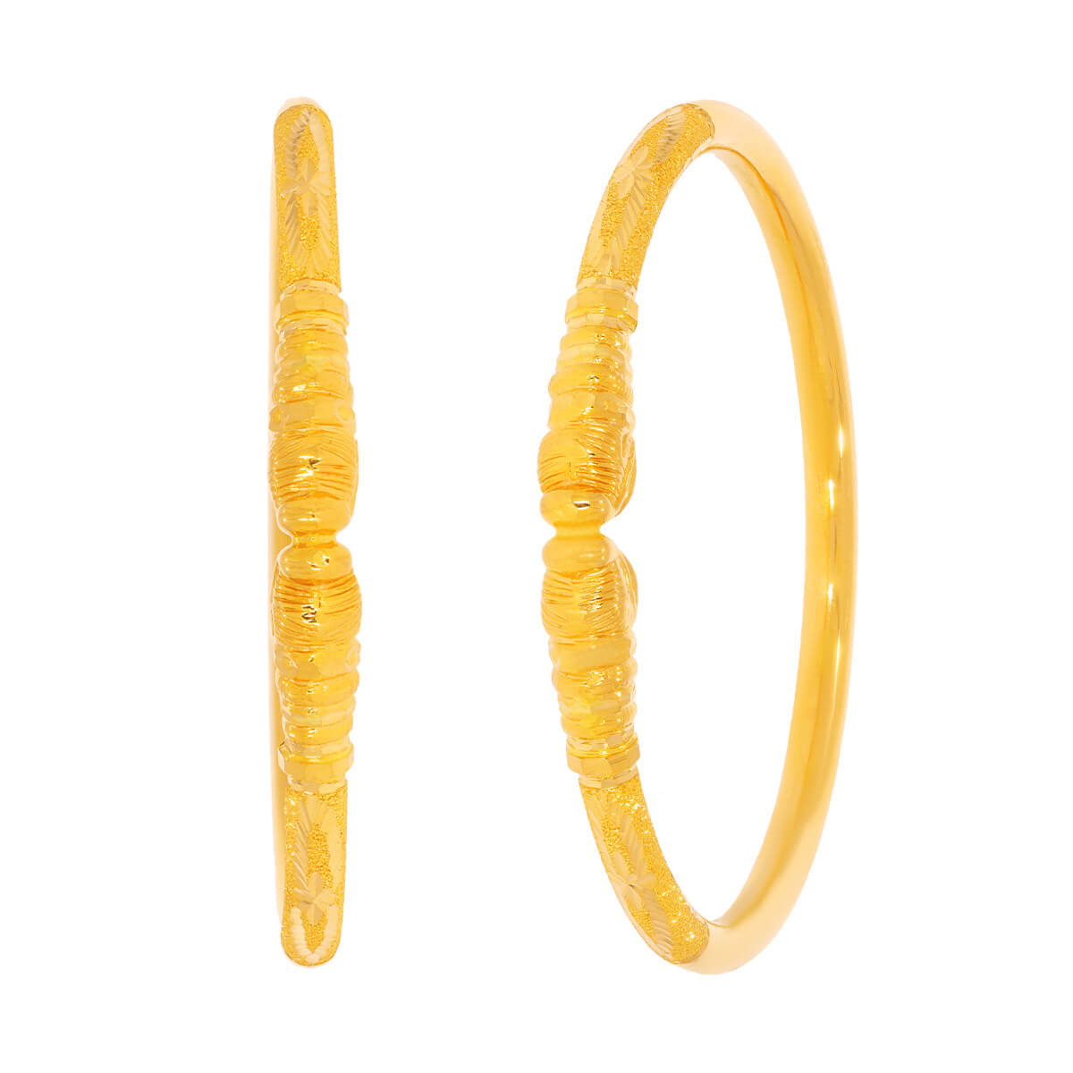 Glamourous Grand Gold Bangle