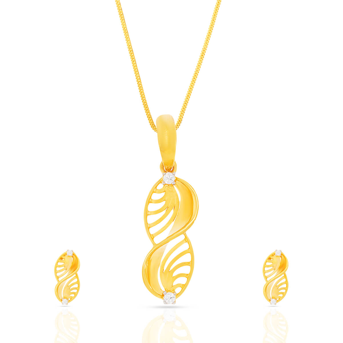 Enchanting Simplicity Gold Pendant Set with Free Gold Coin