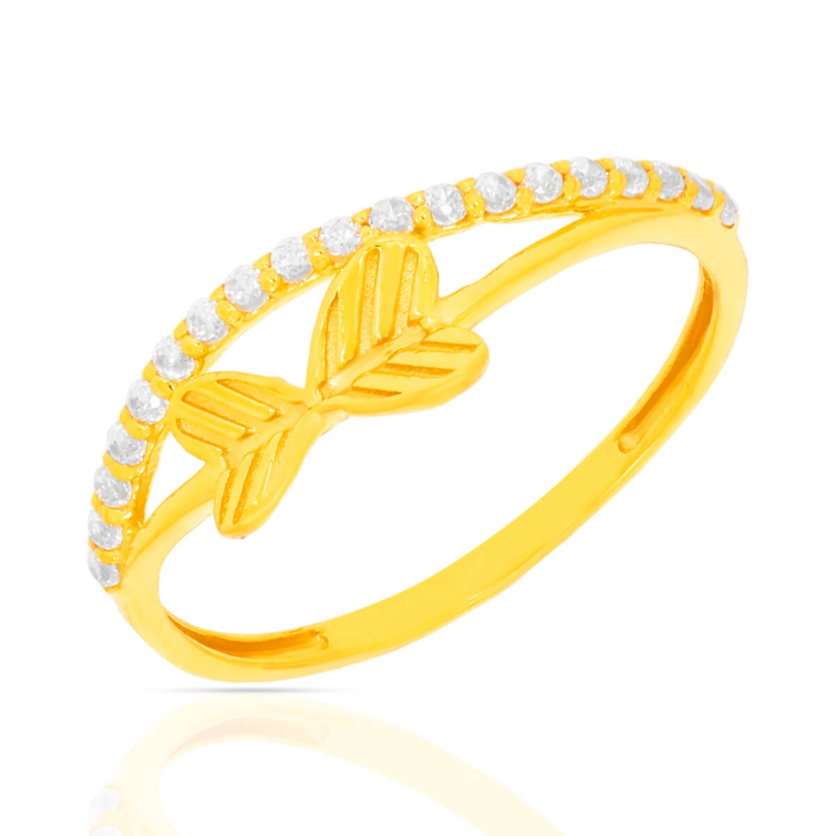 Modern Glamour Gold Ring for Her